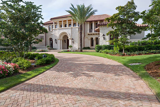Best Driveway Pavers Installation  in Ellettsville, IN